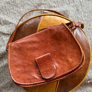 Vintage Leather Crossbody Saddle Bag